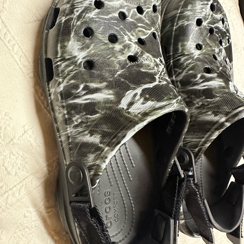 CROCS Black and Gray Patterned Clogs